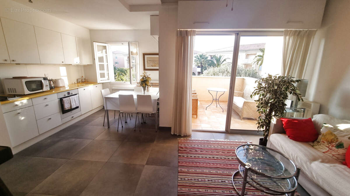 Appartement à SAINT-TROPEZ
