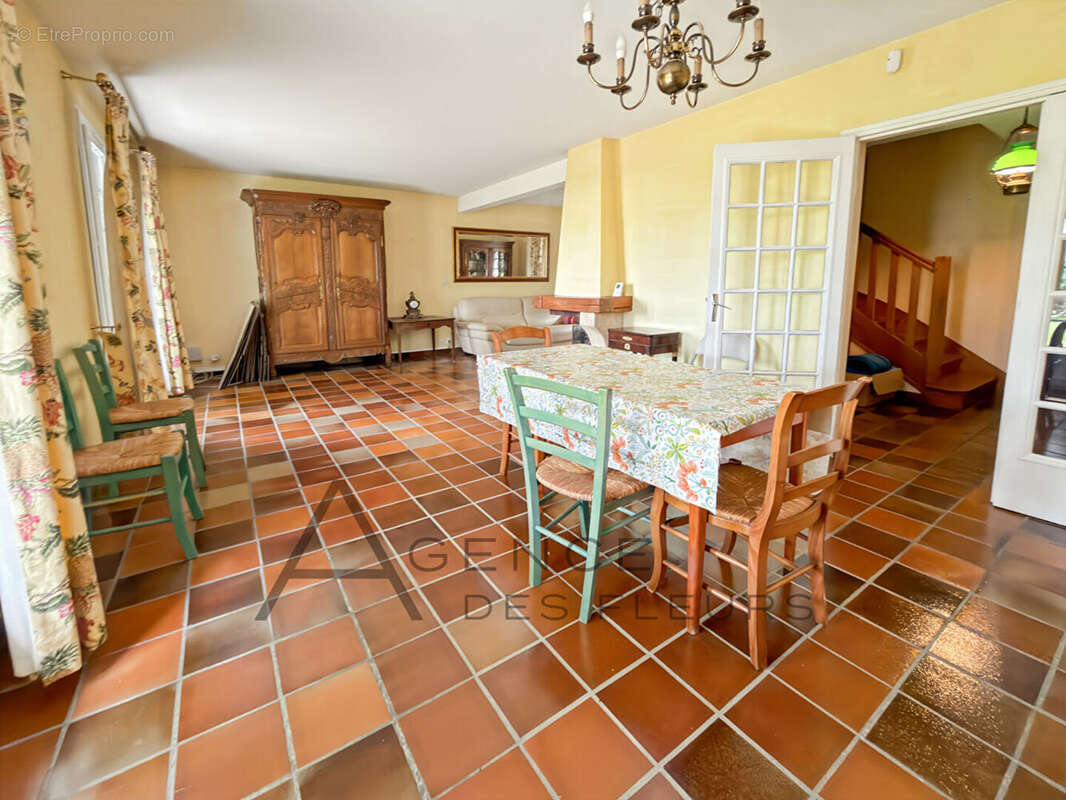 Maison Saint Pierre Les Elbeuf - photo 6