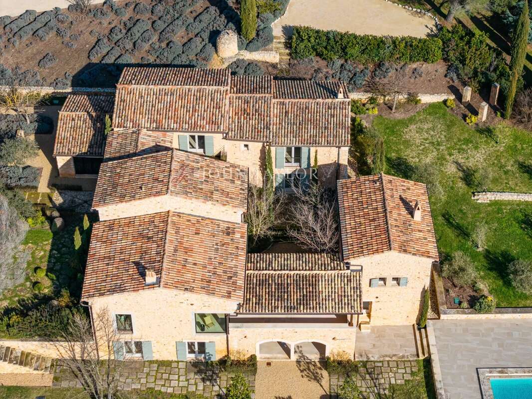 Maison à BONNIEUX
