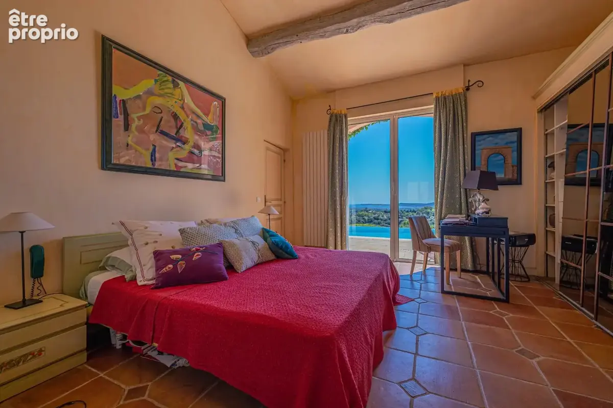 Grimaud – Villa coup de cœur entre terre et mer - photo 11