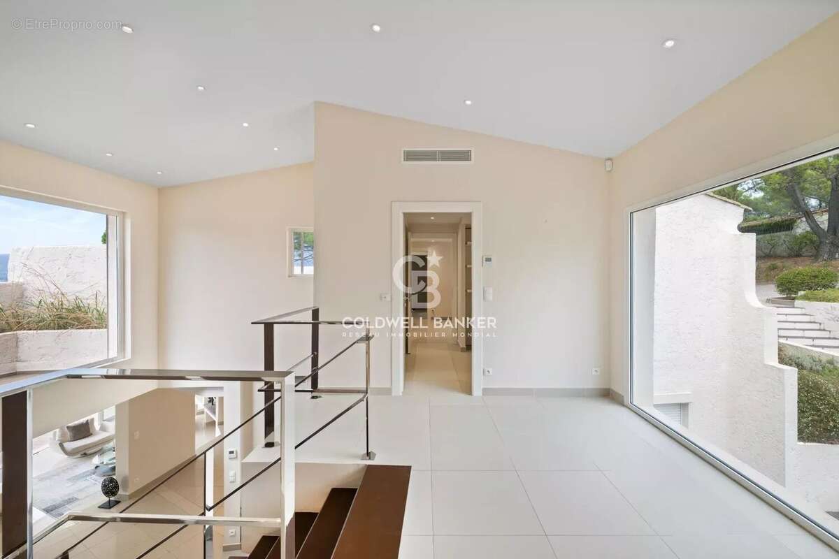 Maison à MOUGINS