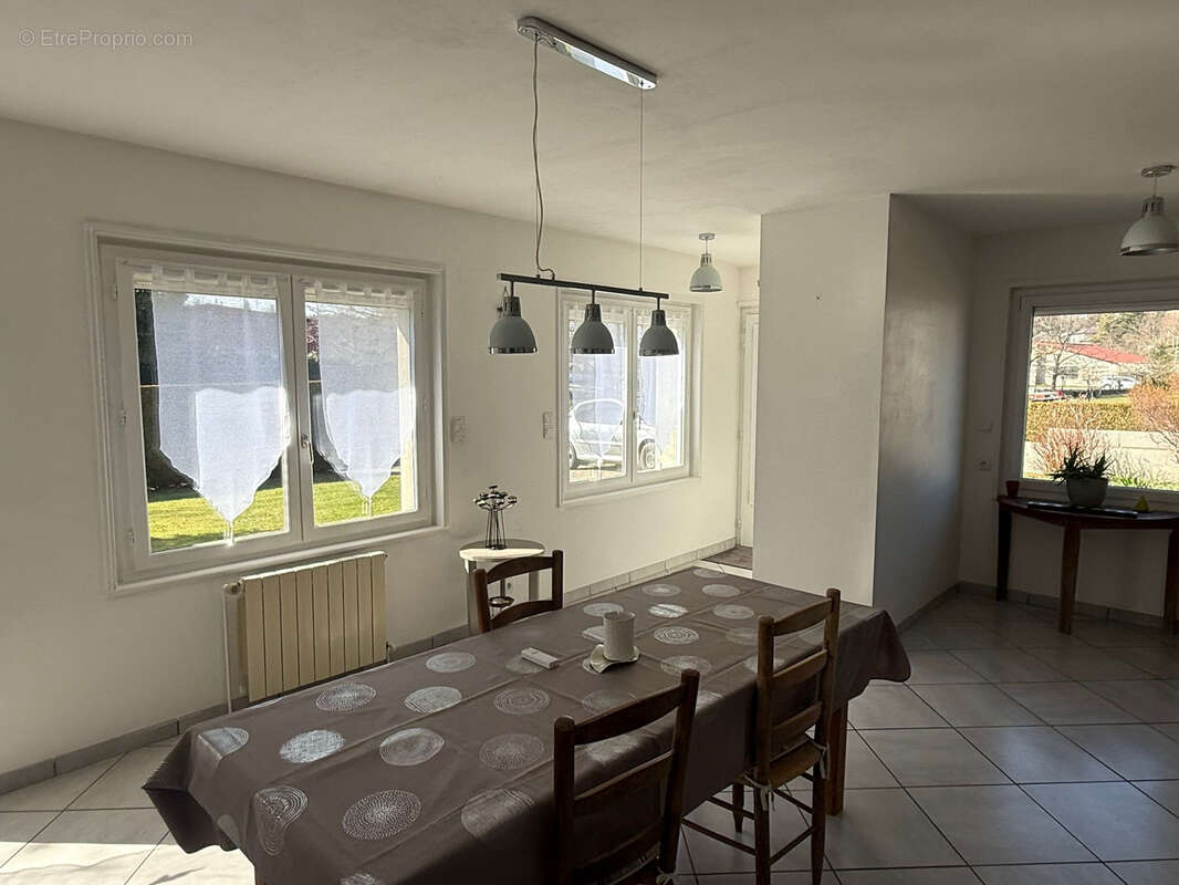 Maison à YSSINGEAUX