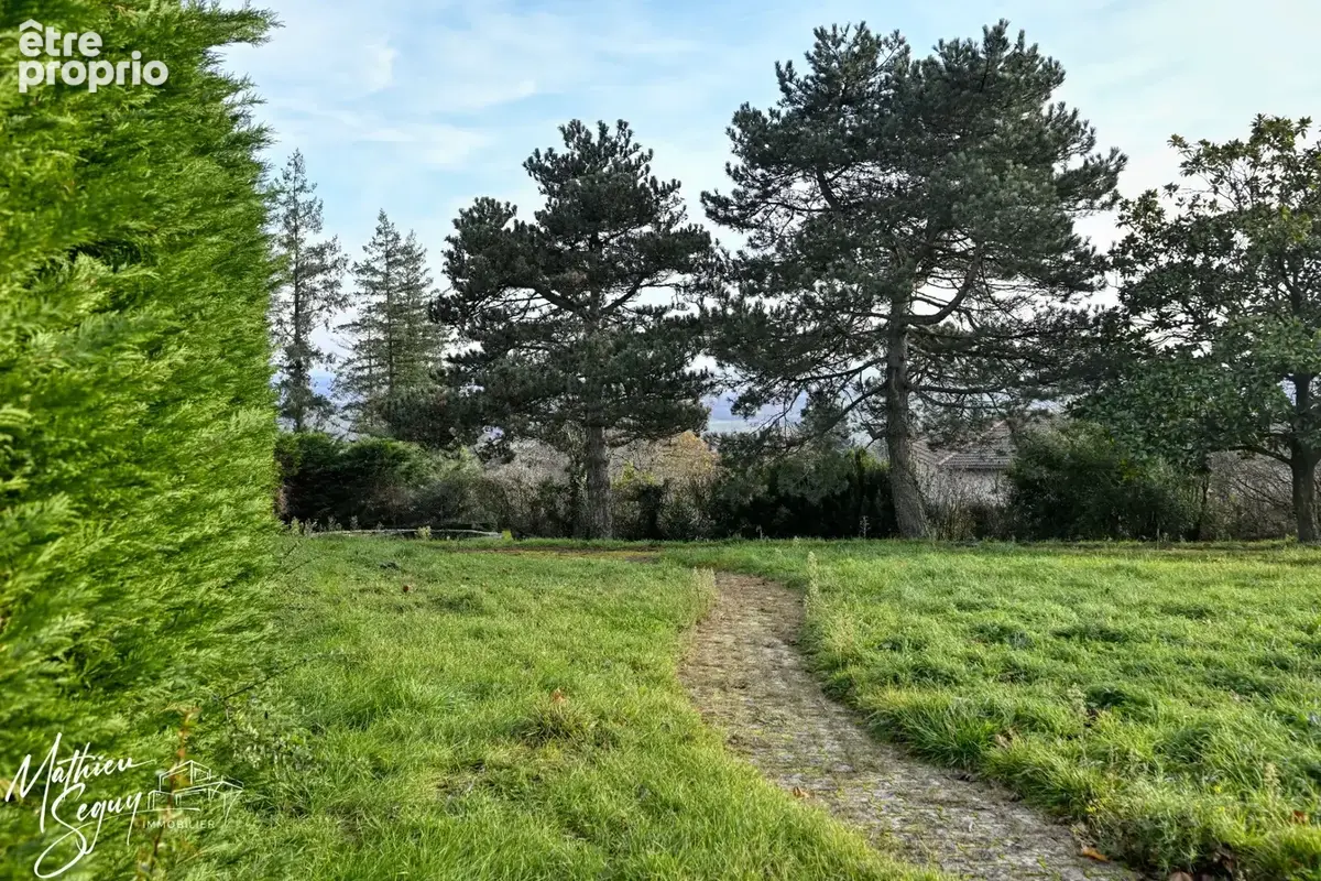 VAUGNERAY - Terrain à bâtir pour une maison P5 à étage + garage - photo 17