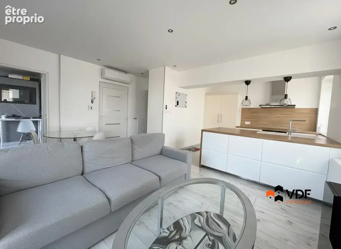 Appartement 4 pièces 75 m² à vendre à Roanne (42300) - photo 4