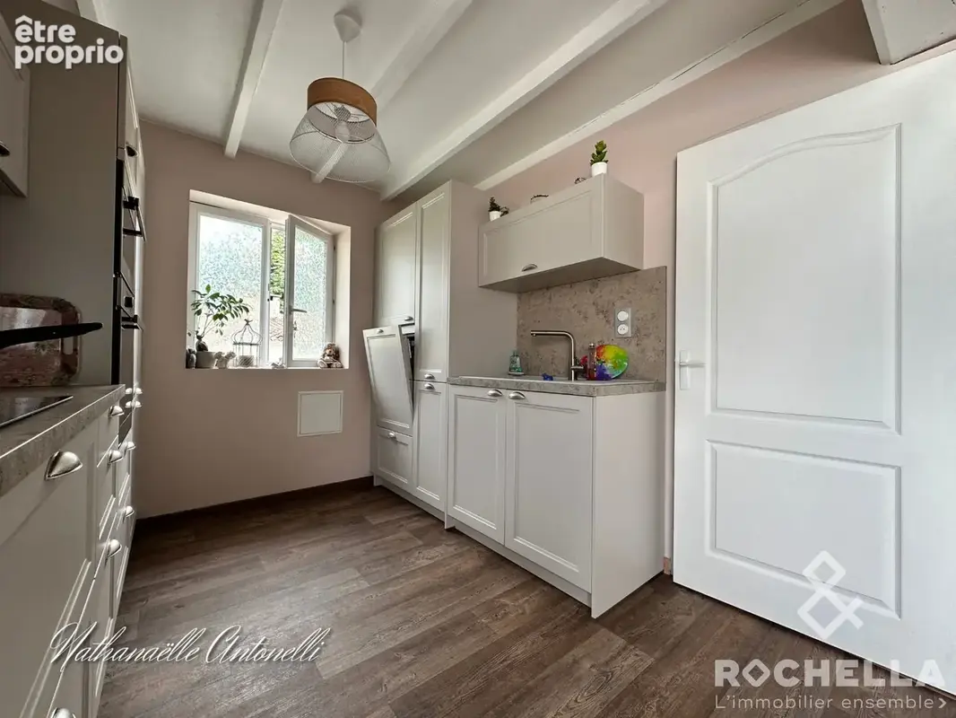 Maison 129 m² à Aujac  - photo 4