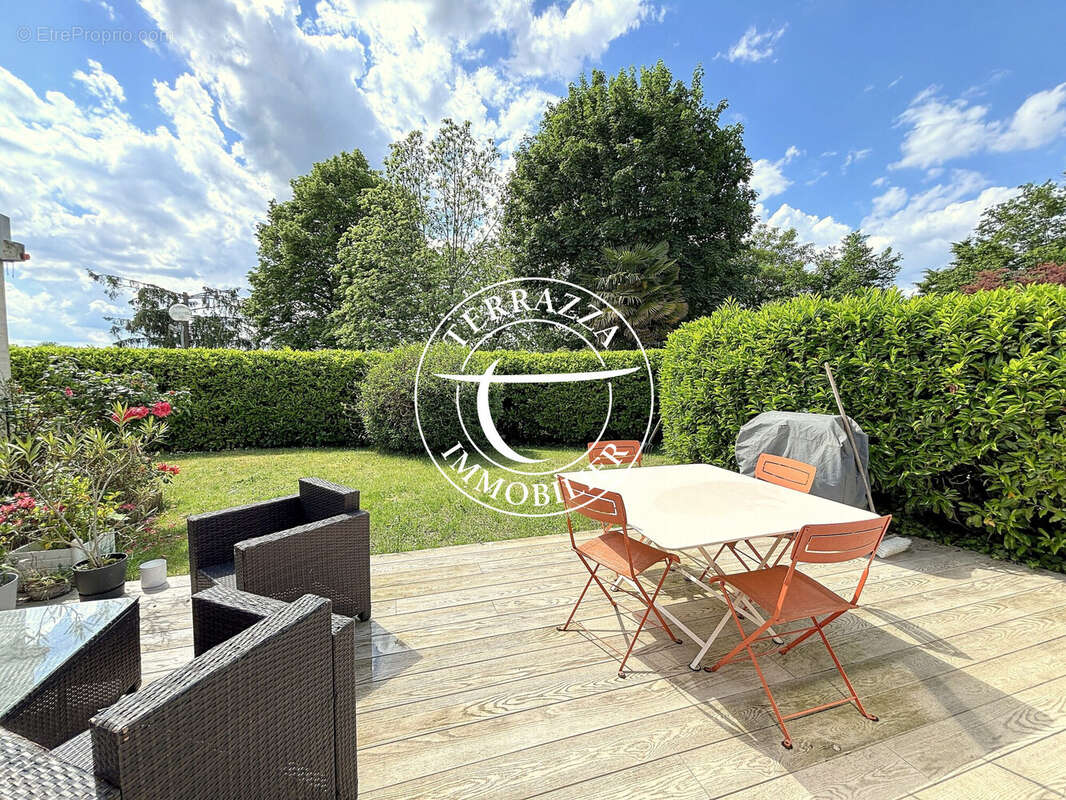 Appartement à LA CELLE-SAINT-CLOUD