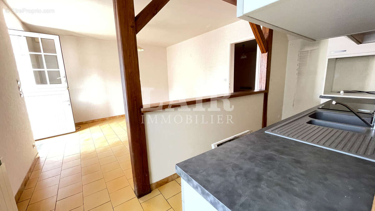 Maison à FRESNAY-SUR-SARTHE