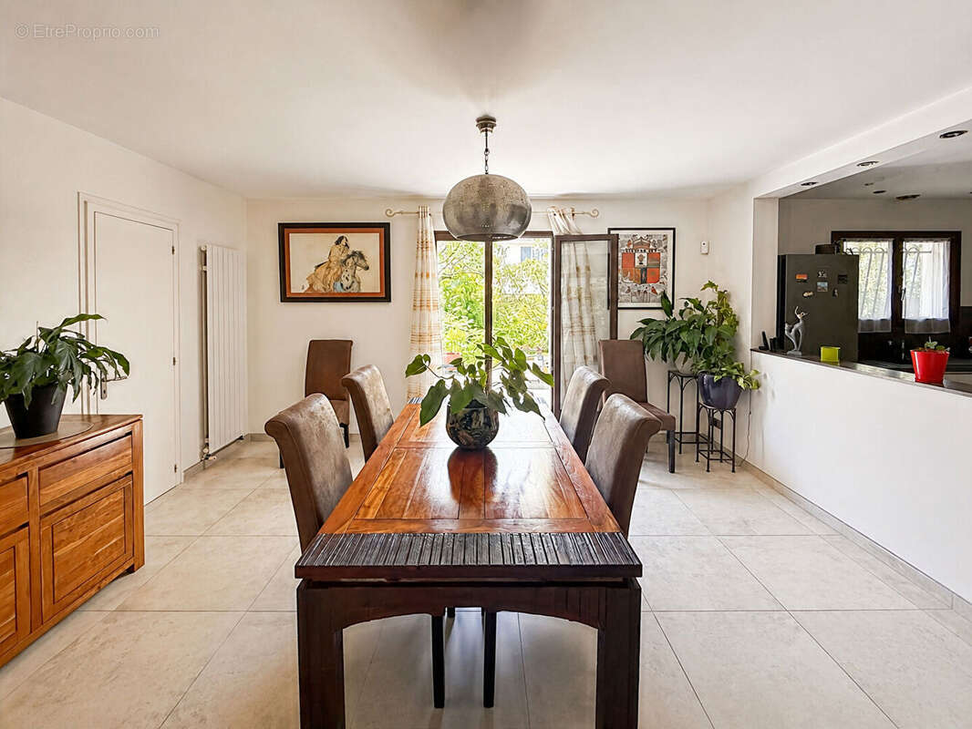 EXCLUSIVITÉ : Maison familiale bon état général au calme absolu à Magonty - photo 4