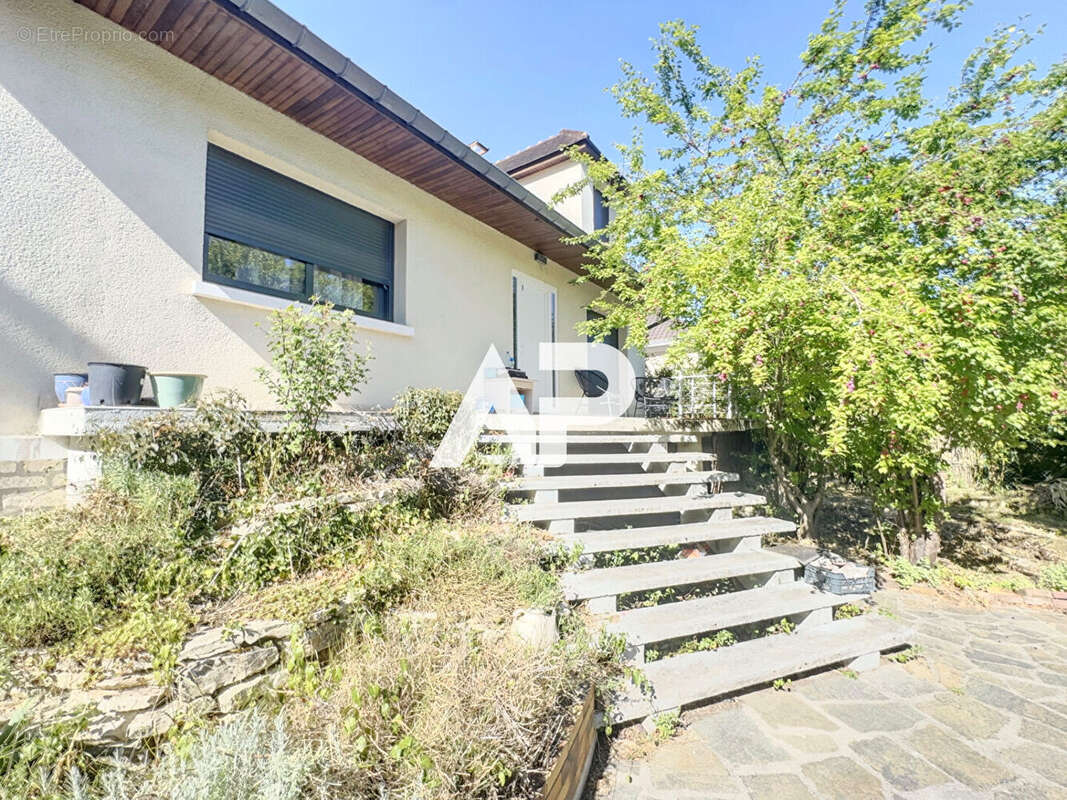 Maison à MONTMORENCY