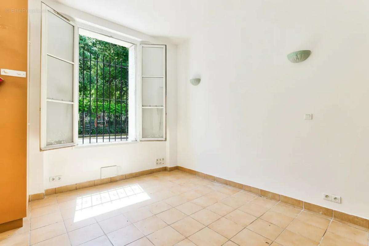 Sainte-Marguerite – Studio 18 m² - Paris 75011 - photo 2