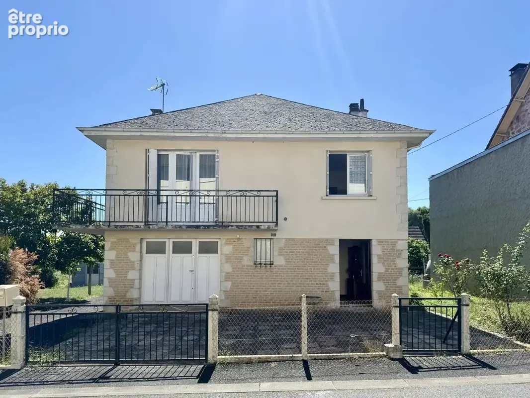 Maison à OBJAT