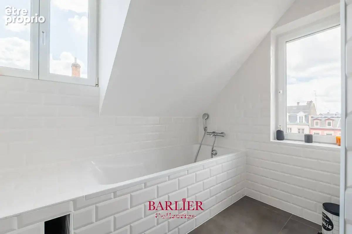 Strasbourg Avenue des Vosges - Superbe appartement de 208,32m2 avec cave et balcon - photo 30