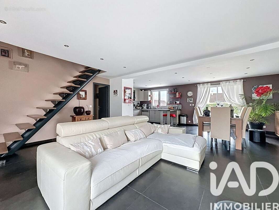 Photo 4 - Maison à MORAINVILLIERS