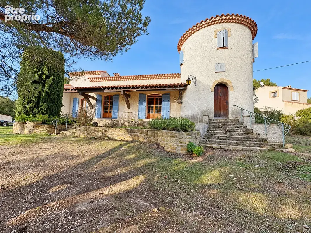Maison de caractère de 136 m² - 3 chambres - Terrain de 1 862 m²  - Pélissanne - photo 19