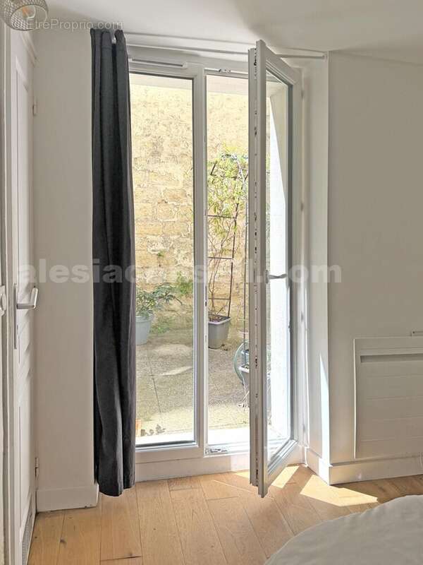 beau35-floc-ptefen - Appartement à PARIS-14E