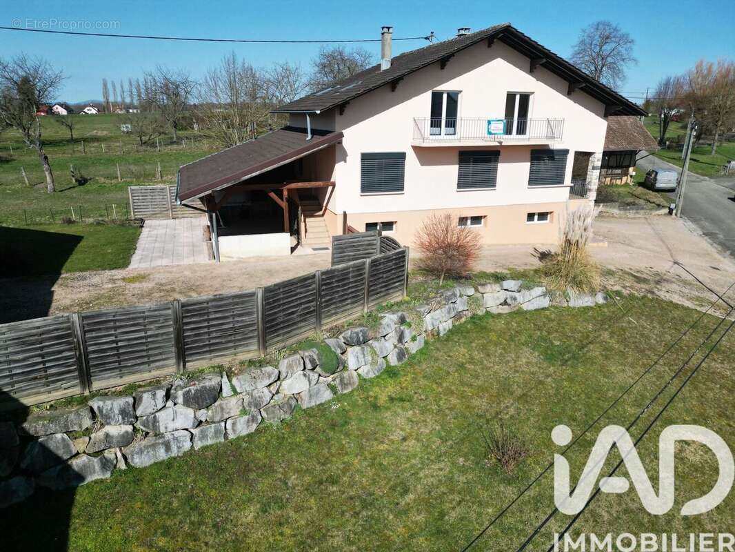 Maison 176 m² à Bisel  - photo 3