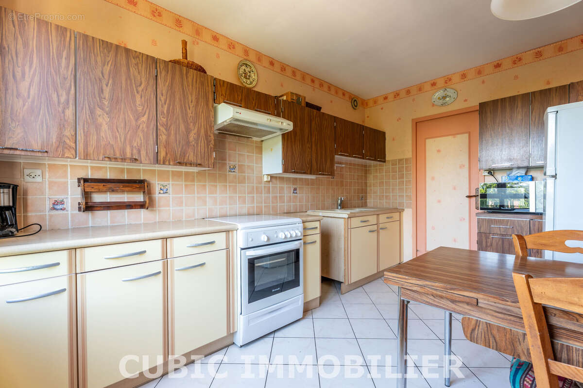 Appartement à LIMAS
