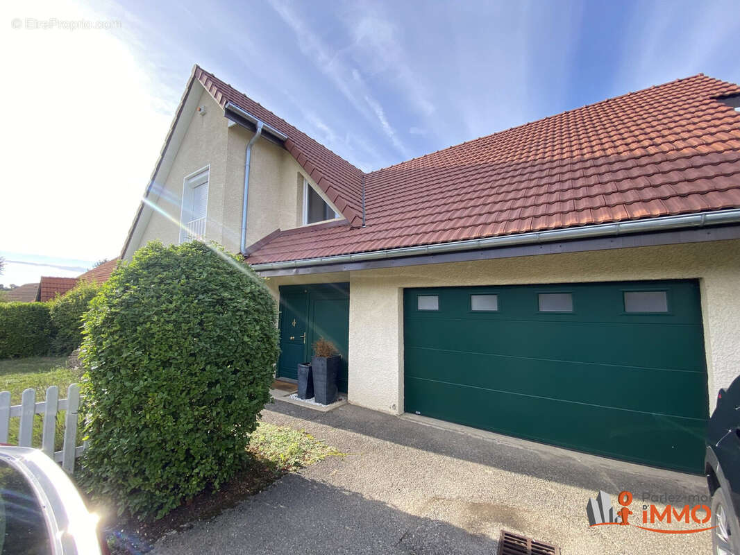 Maison à VILLEFONTAINE