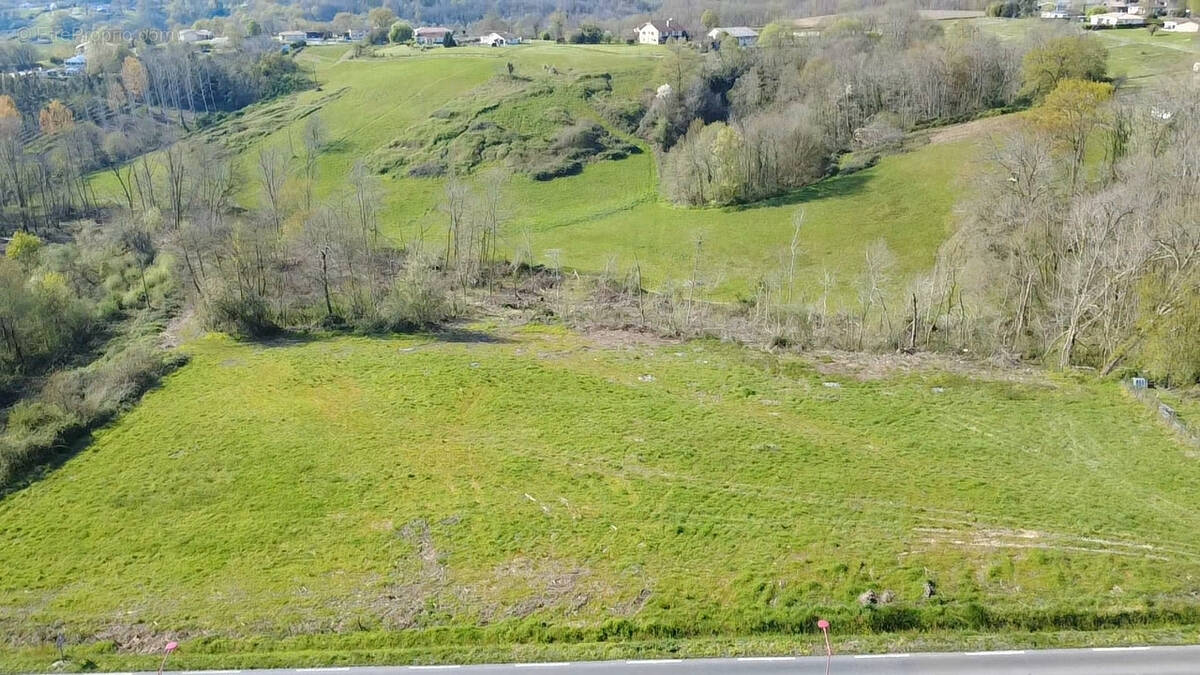 Terrain à HAGETMAU