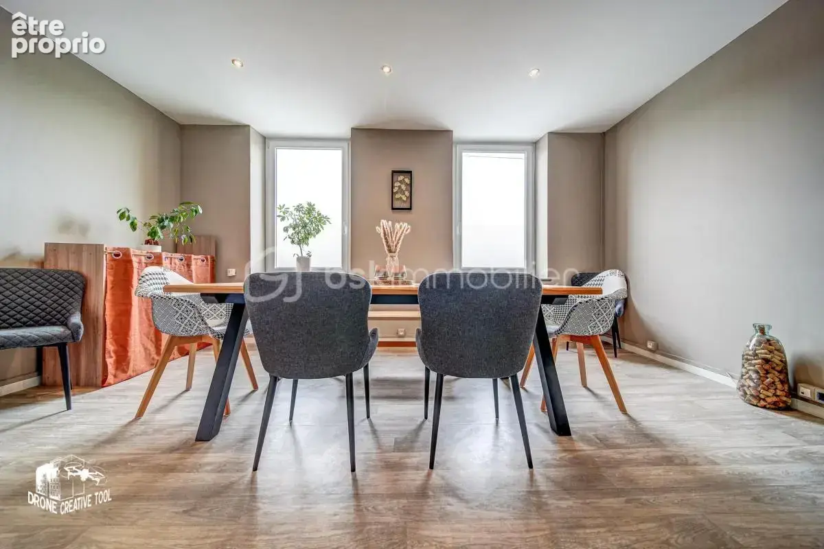 DUPLEX 149m2, 4 chambres, terrasse, garage, place de parking et cave - photo 2