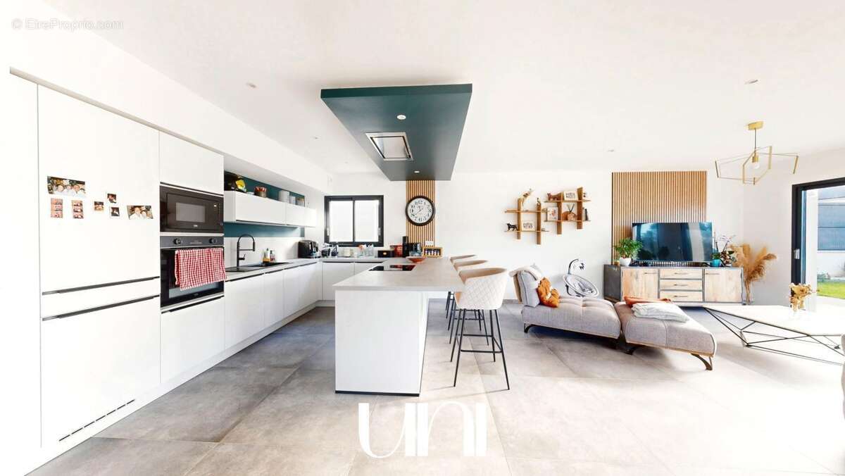 Maison à TILLY-SUR-SEULLES