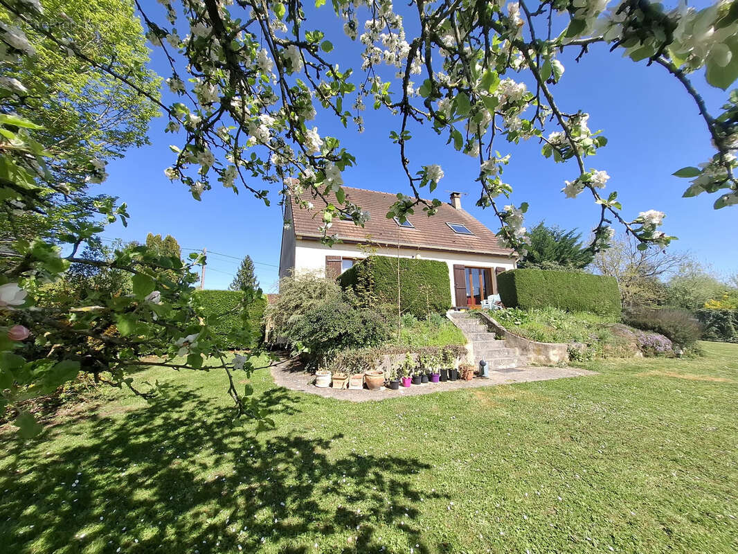 Maison à COULOMMIERS