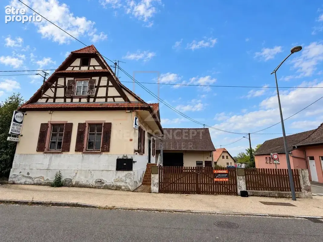 ROTT – Ancien restaurant à réhabiliter avec dépendances et jardin - photo 1