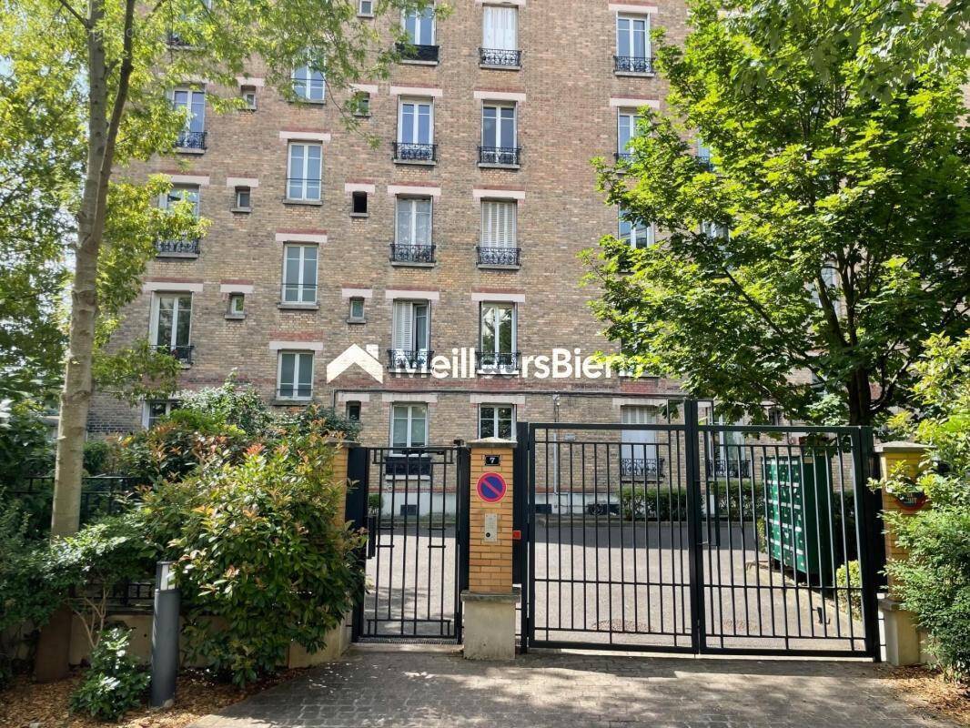 Appartement à CHARENTON-LE-PONT