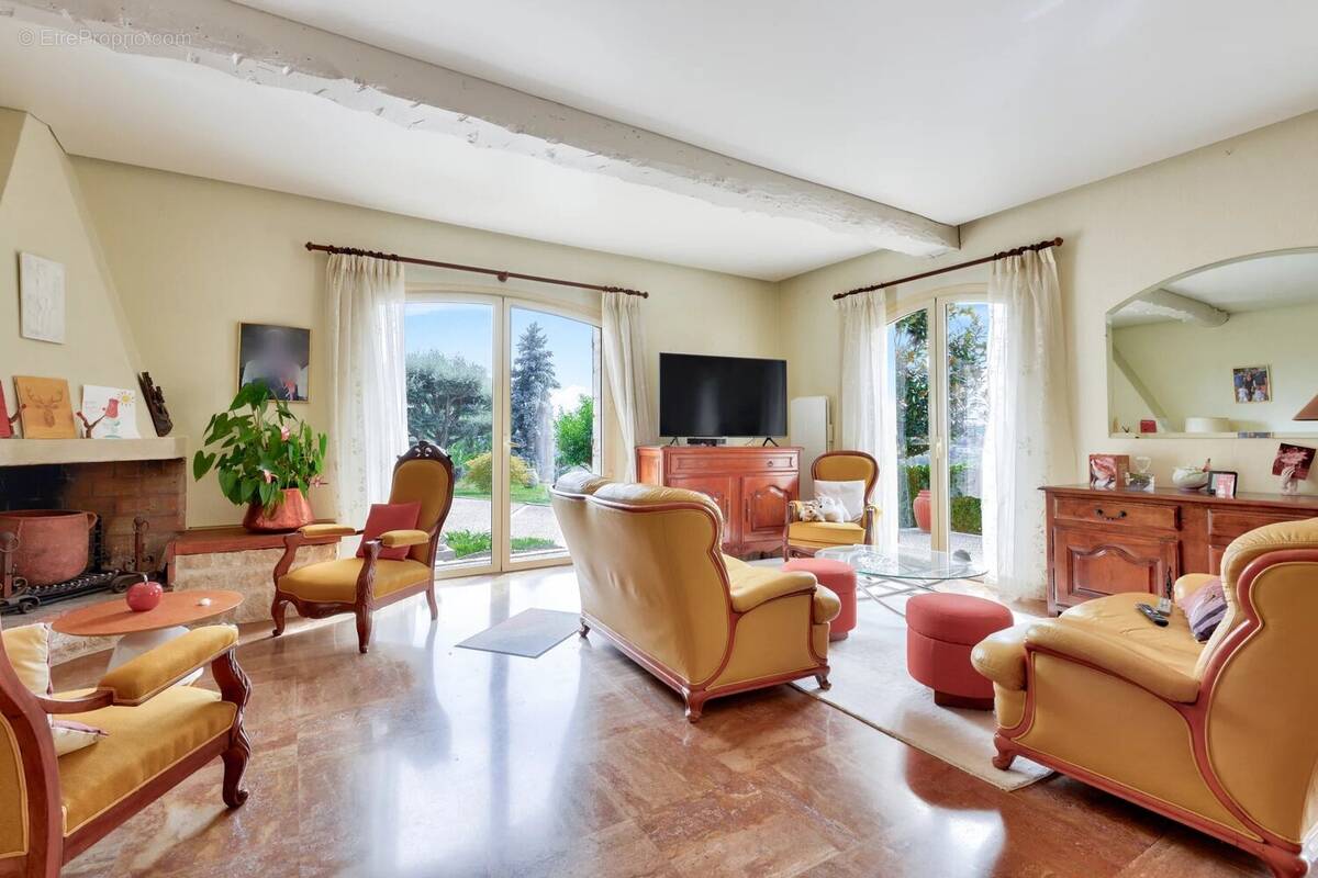A vendre nice - villa de plain-pieds - piscine. - photo 2
