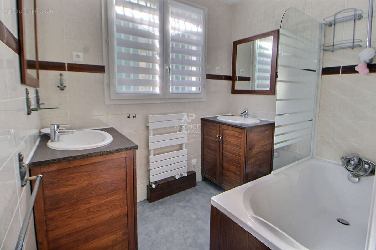 Maison à VERNOUILLET