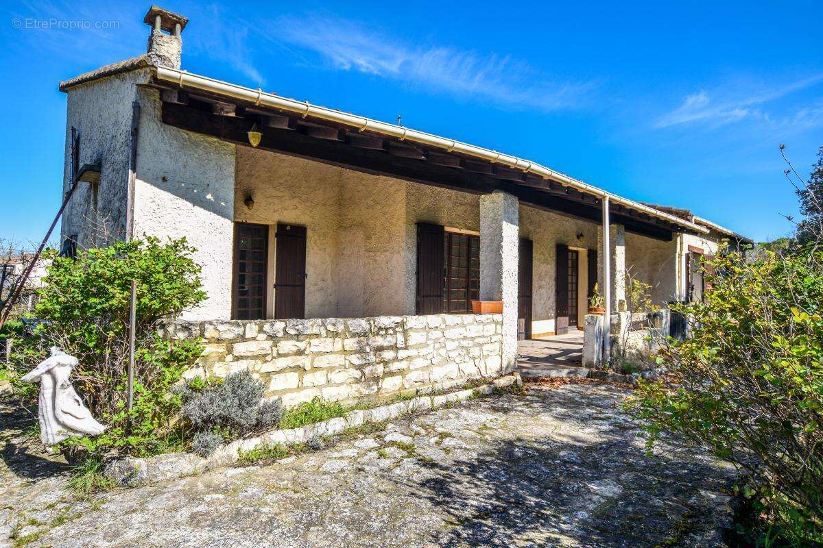 Maison à ROCHEFORT-DU-GARD