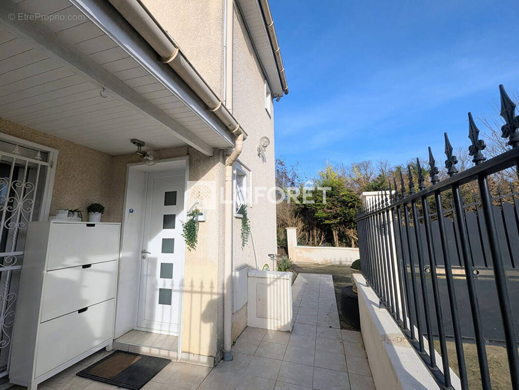 Maison à VILLIERS-LE-BEL