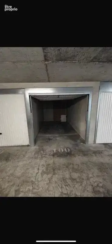 Parking à CANNES