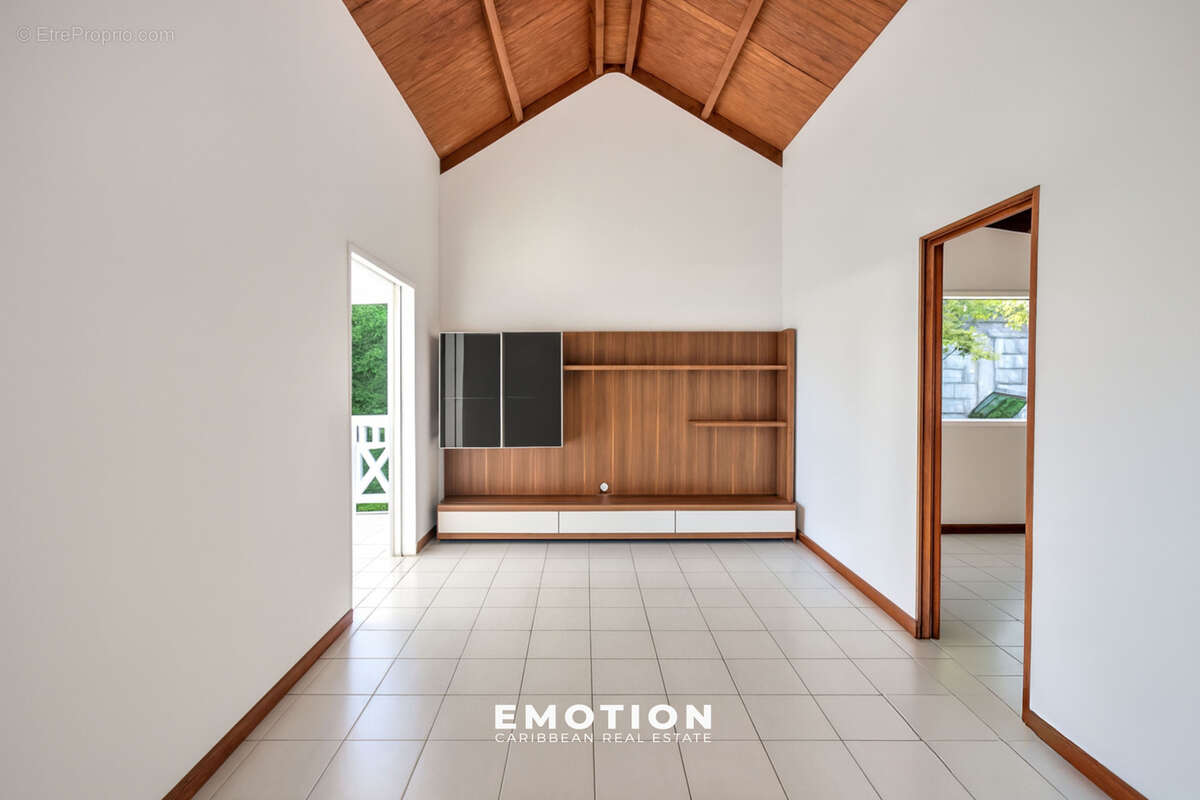 Maison à POINTE-NOIRE