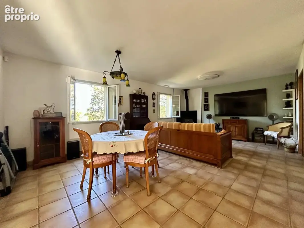 Maison ideal 2 familles sur 7000 m2 Eoures - photo 7