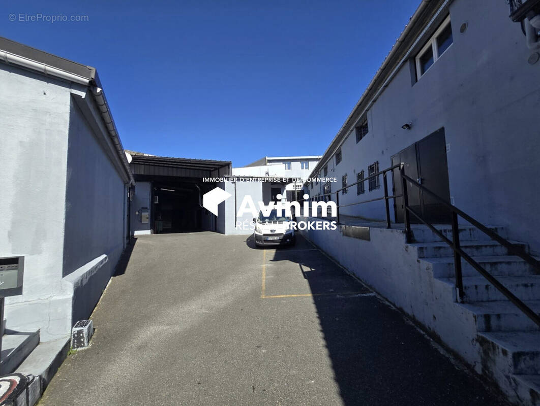 Commerce à MONTREUIL