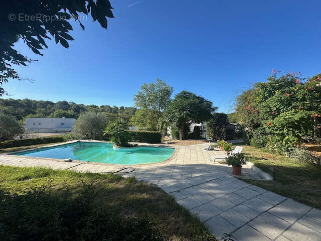 Maison à LES MATELLES