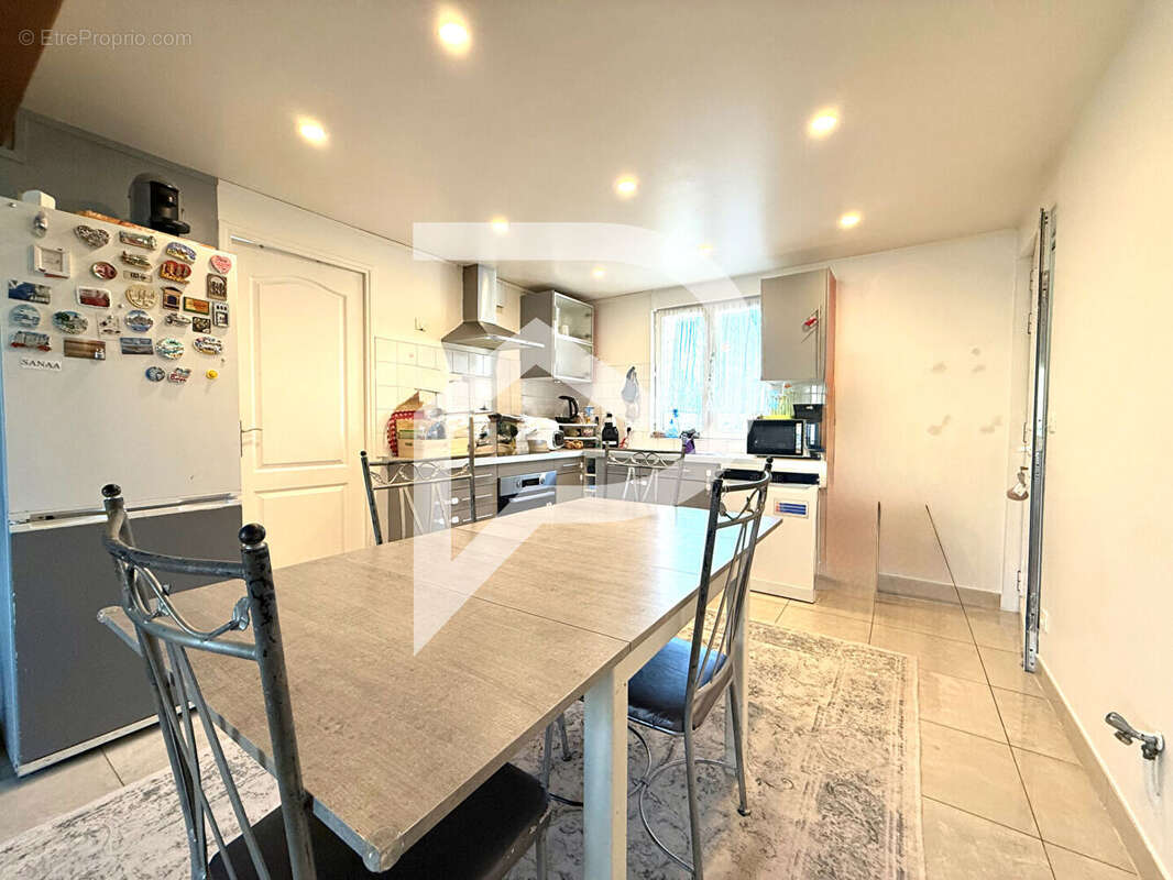 Appartement à MONTATAIRE