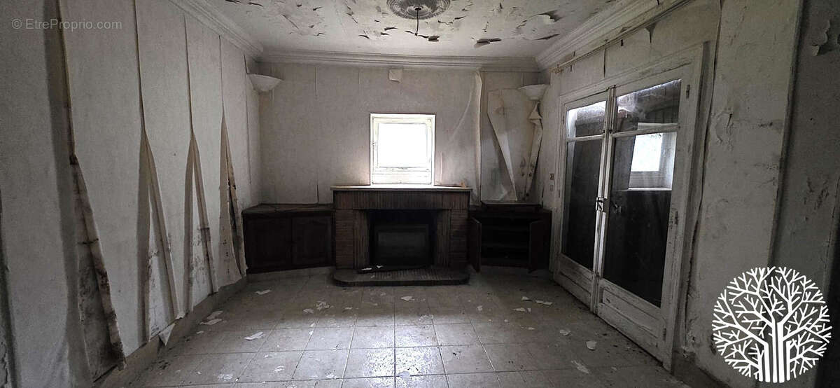 Maison  avec fort potentiel et terrain divisible à noisy-sur-école - photo 8