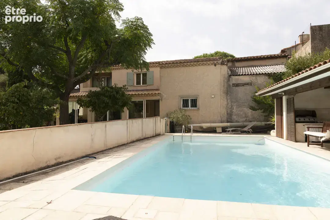 Maison T8 190 m² /jardin 730 m² + dépendance 