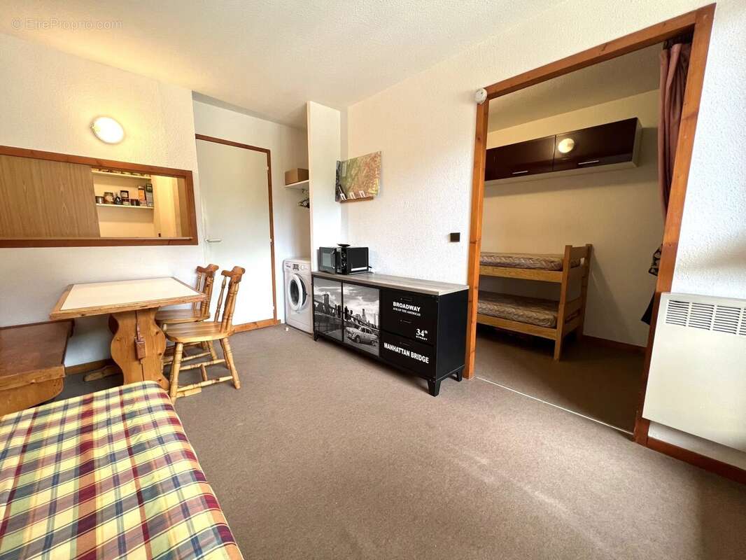 Appartement à AVRIEUX