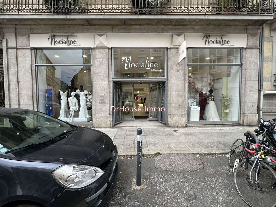 Commerce 265 m² à Grenoble  - photo 37