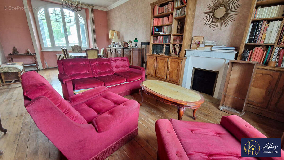 Maison à vendre Neuvic 4 pièces