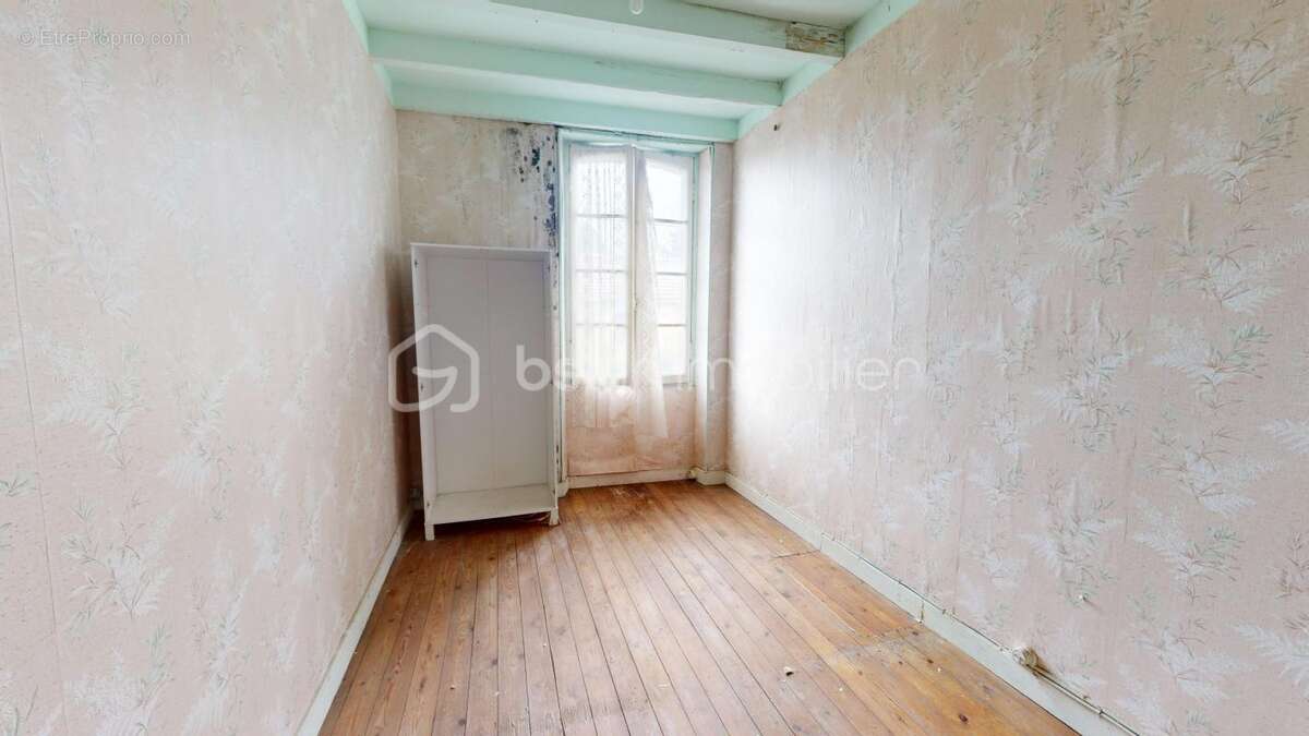 Maison à SAINT-CIERS-SUR-GIRONDE