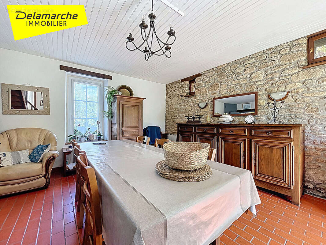 Maison à PONTS