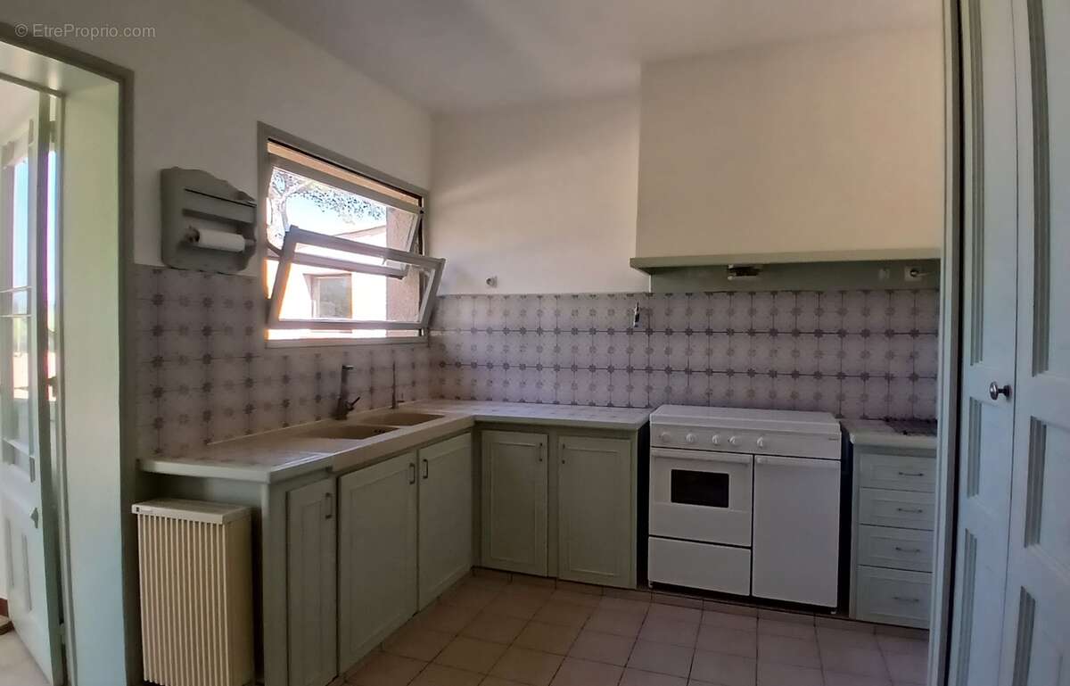 Villa unique de 220 m² habitables sur un terrain de 11651 m² - photo 21