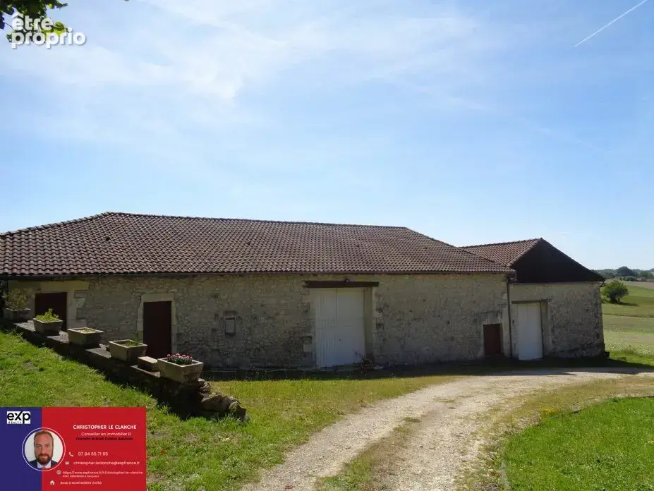 Maison 212 m² à Grand-Brassac  - photo 4