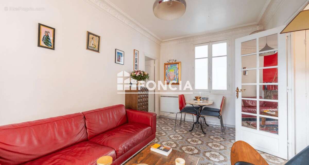 Appartement à PARIS-18E