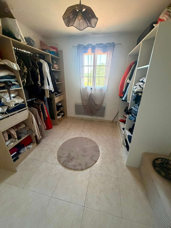 Saint-Sauveur – Élégante maison familiale de 151 m² sur un terrain de 1 600 m² - photo 16