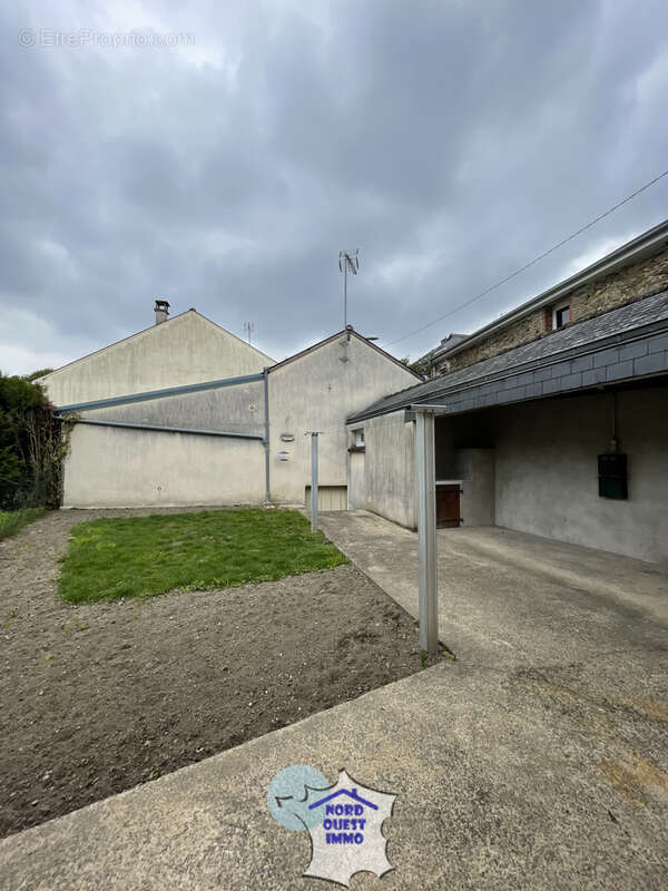 Maison à MAYENNE
